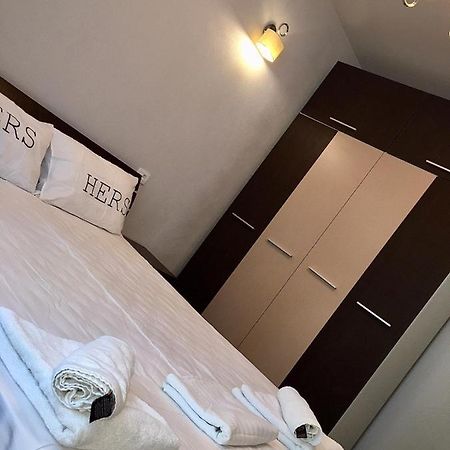 Modern Apartament Central Old Town Brasov Luaran gambar