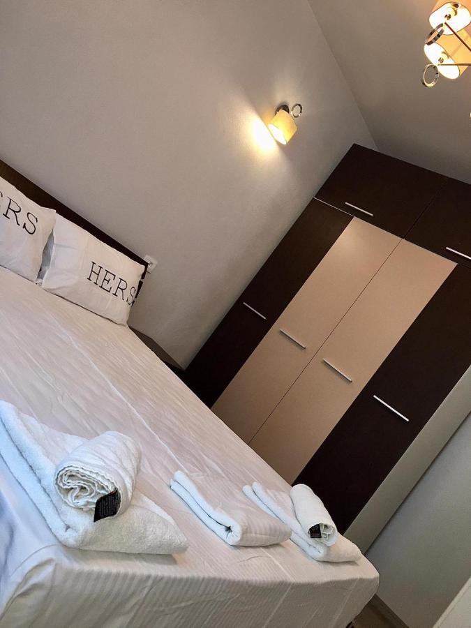 Modern Apartament Central Old Town Brasov Luaran gambar
